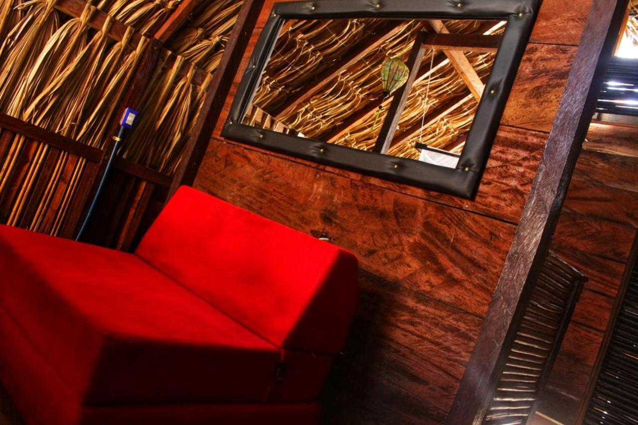 Kaluta Hostel Паломино Екстериор снимка