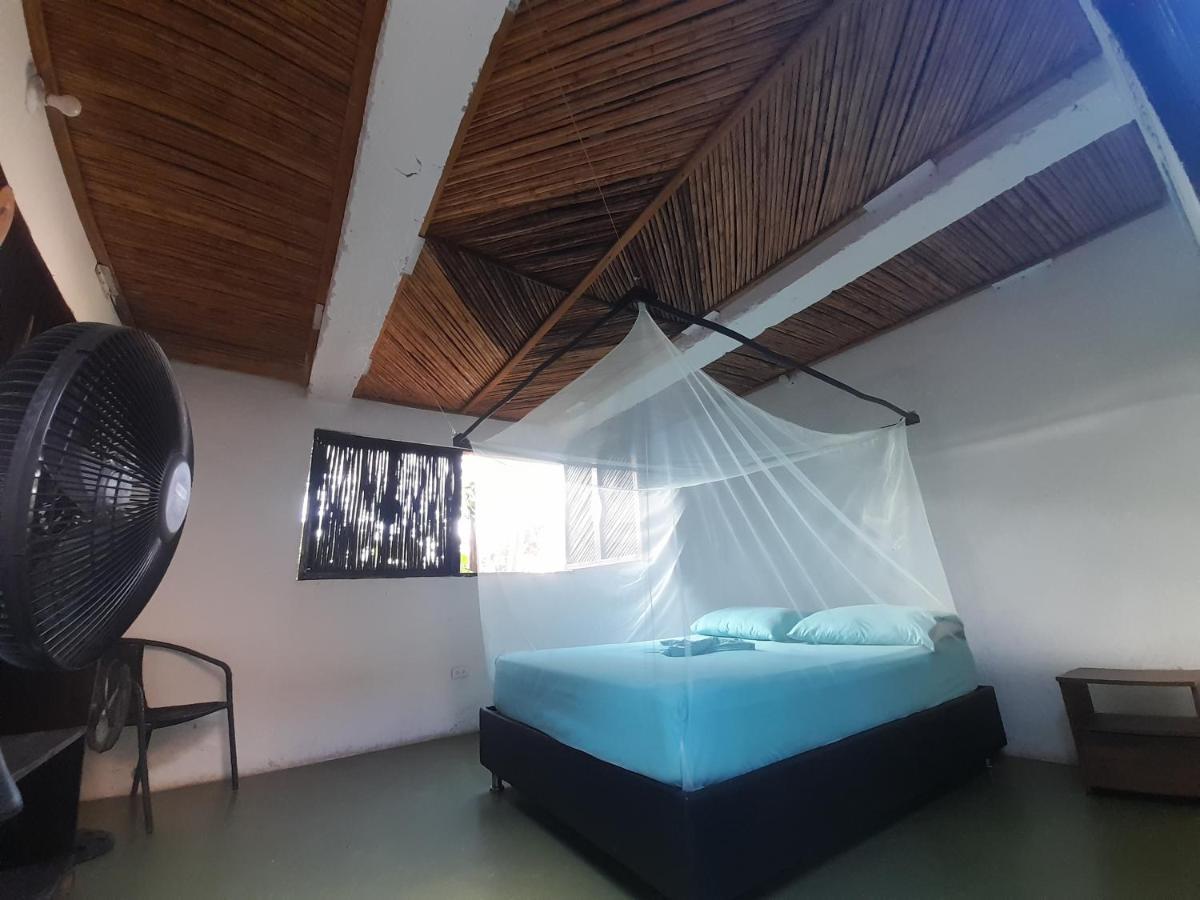 Kaluta Hostel Паломино Екстериор снимка