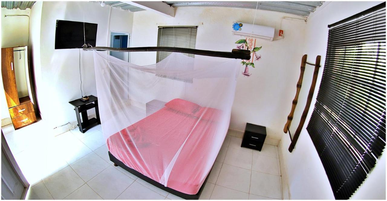 Kaluta Hostel Паломино Екстериор снимка